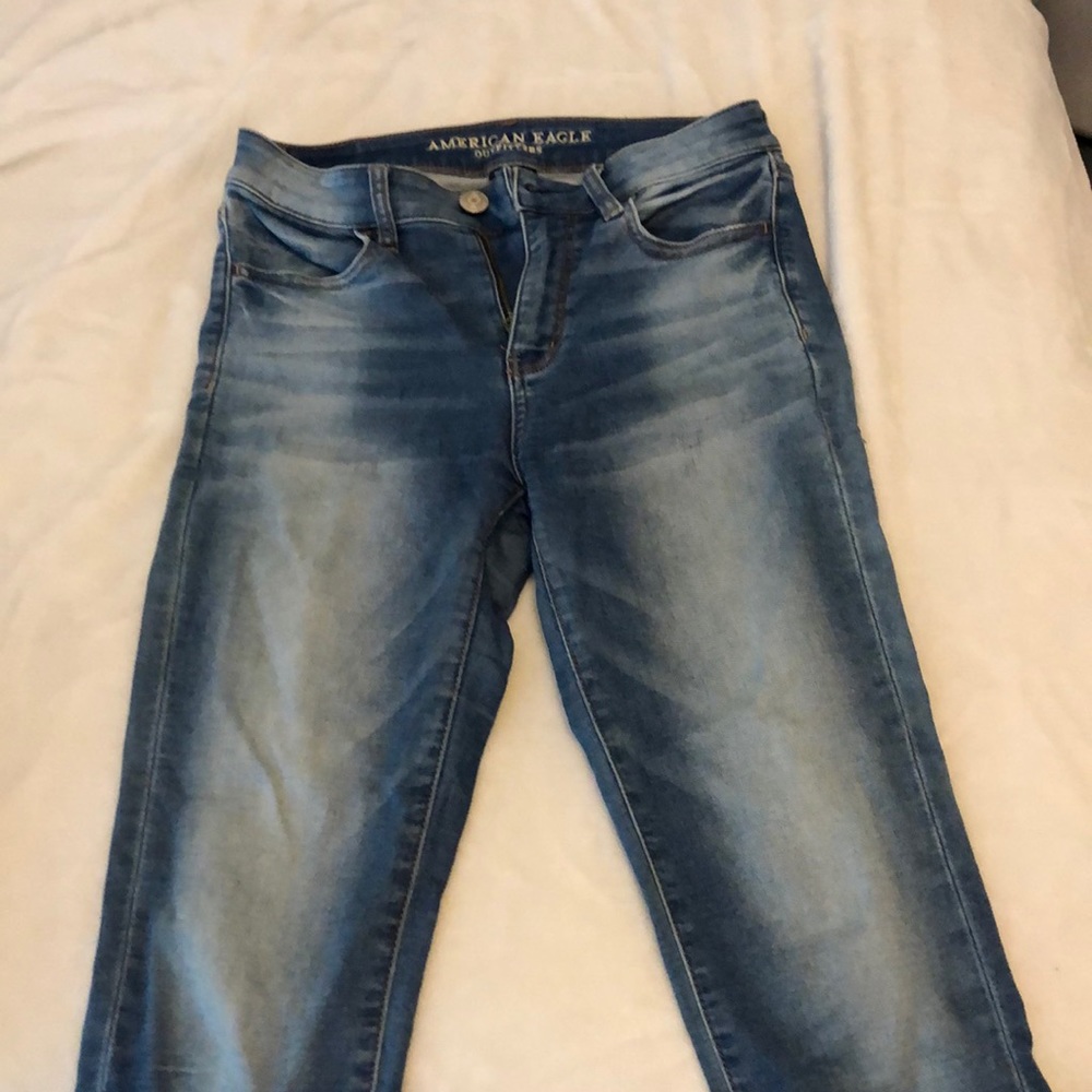 Size 4 American eagle jeans